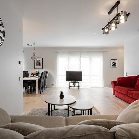 Airhome - Black&White Reval Esterno foto